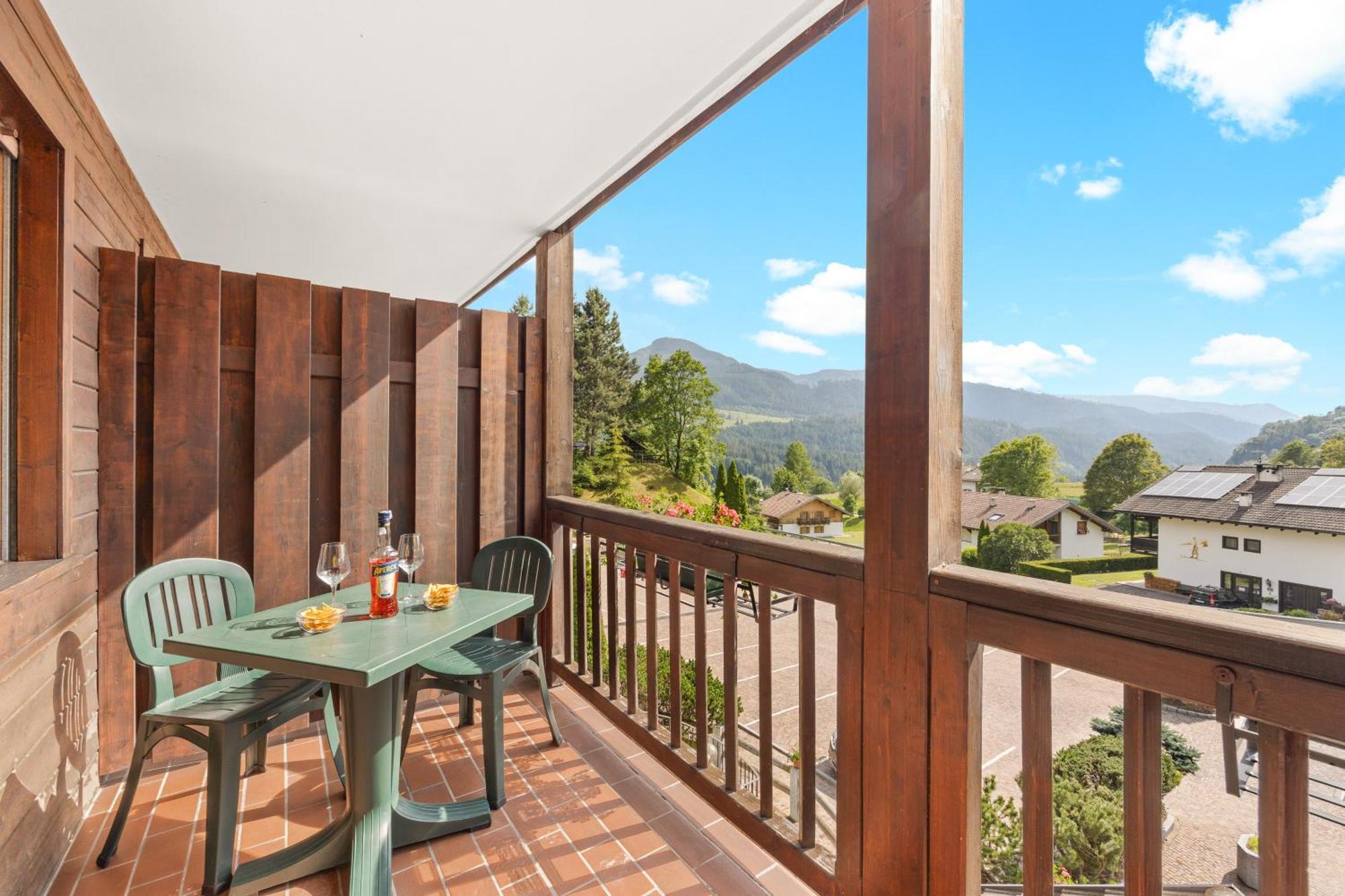 Superior Studio Valley View